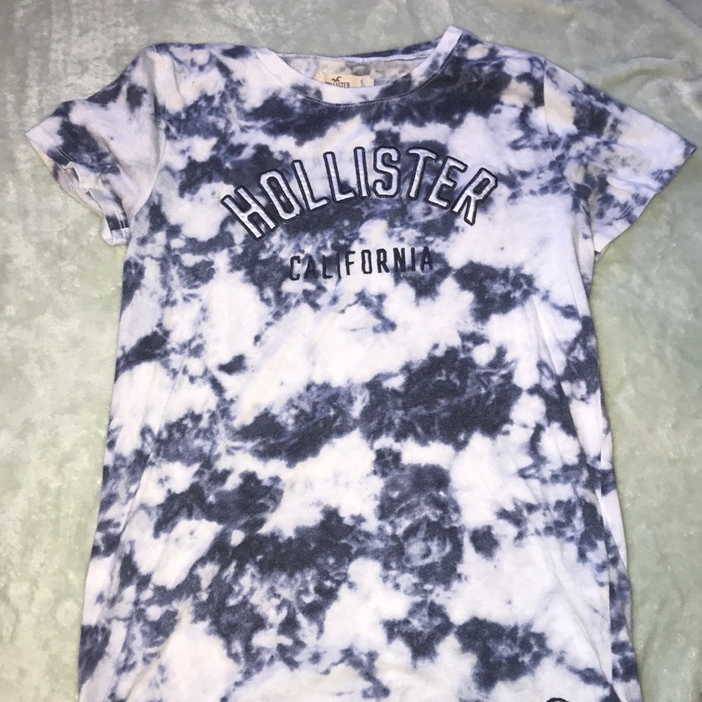 Hollister tiedye tee